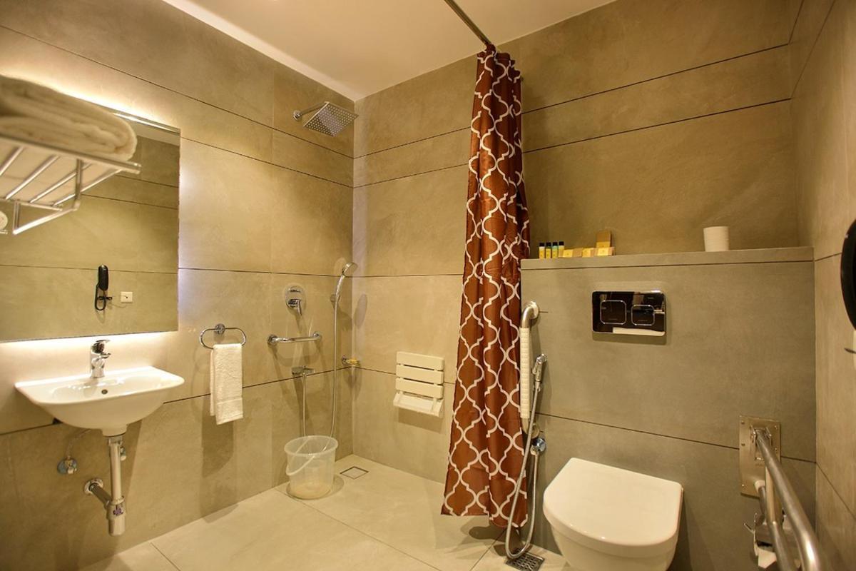 Hotel San Kollam Eksteriør billede